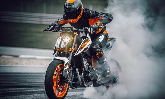 Presentación: KTM 890 DUKE R