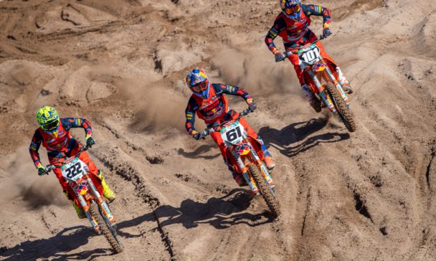 1/2 Equipo del KTM Factory Racing