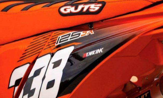 Fundas de asientos GUTS con canales