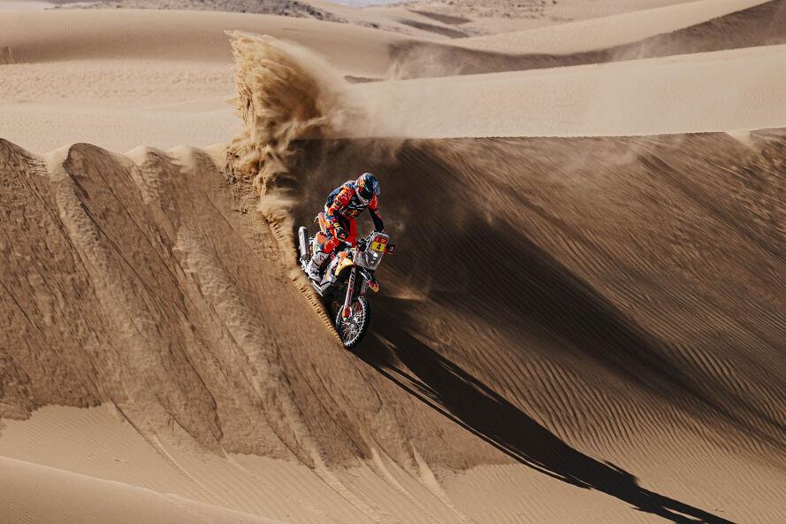 Daniel Sanders líder del Dakar en Motos