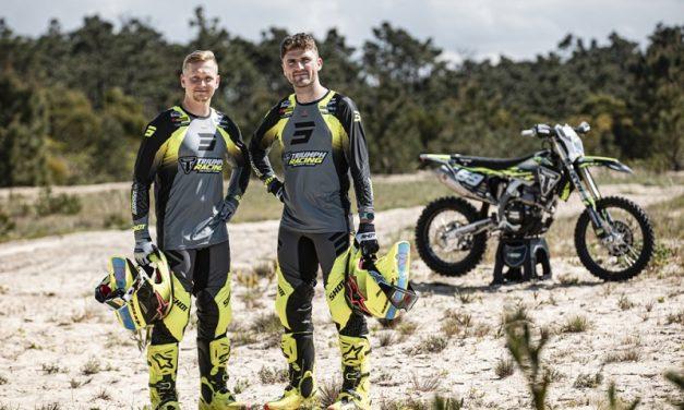 Triumph con equipo oficial en el EnduroGP
