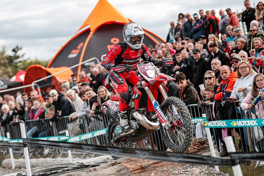 Rosie Rowett brilla en el EnduroGP de Gales