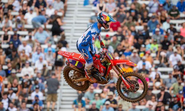 Lawrence y Deegan ganan el Playoff 1 del SMX