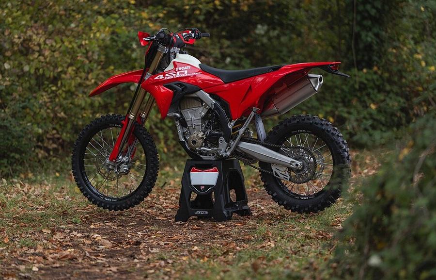 Ducati de Enduro en el 2026