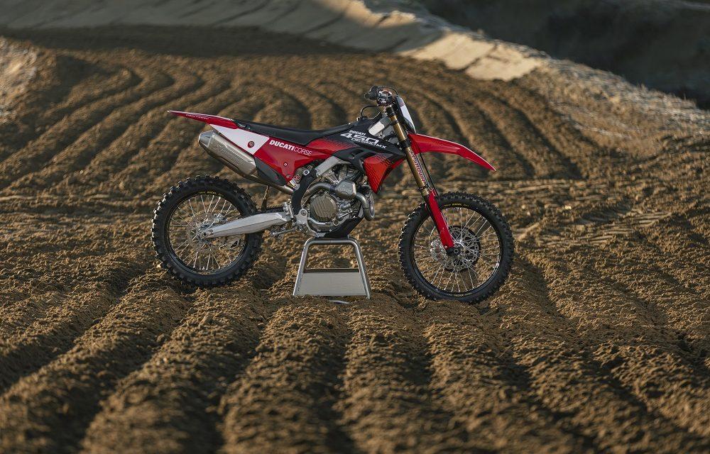 Ducati Desmo450 MX Factory