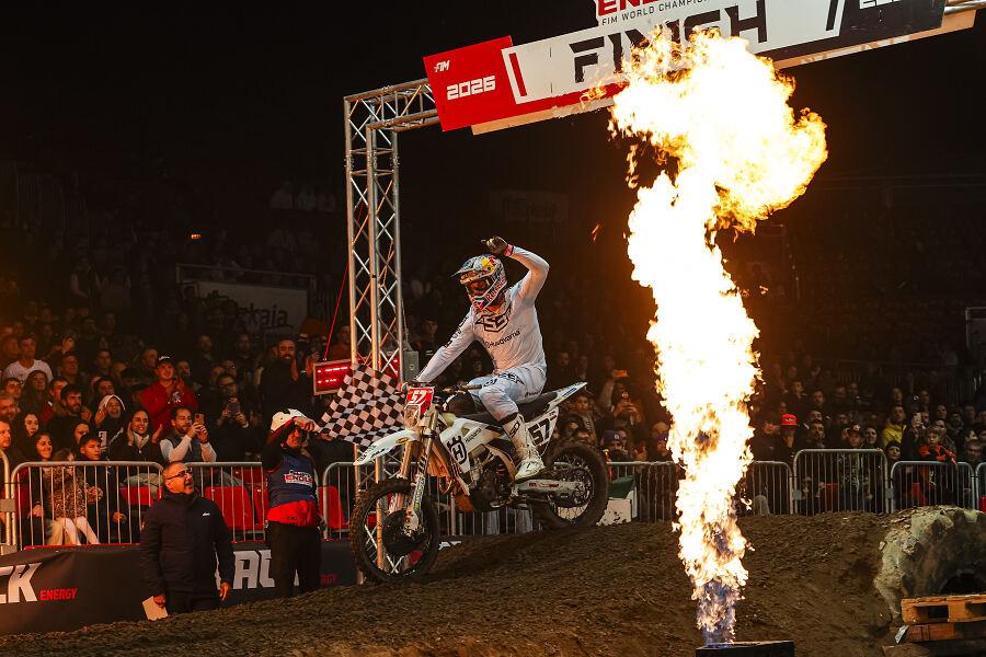 Bolt lidera el campeonato tras su victoria en Bilbao