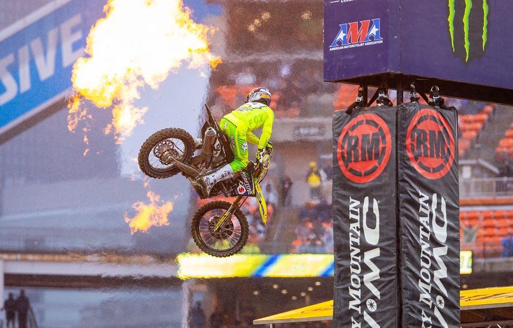 Roczen gana y aprieta el campeonato